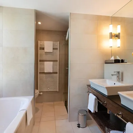 Hotel Krebs Entrelagos